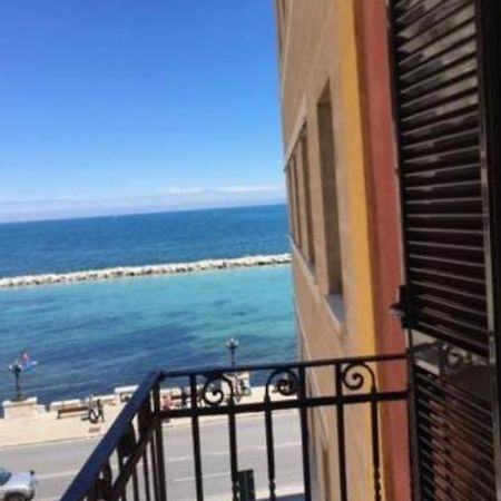Mariantomare Casa Vacanze Monolocale Lungomare Bari Exteriör bild