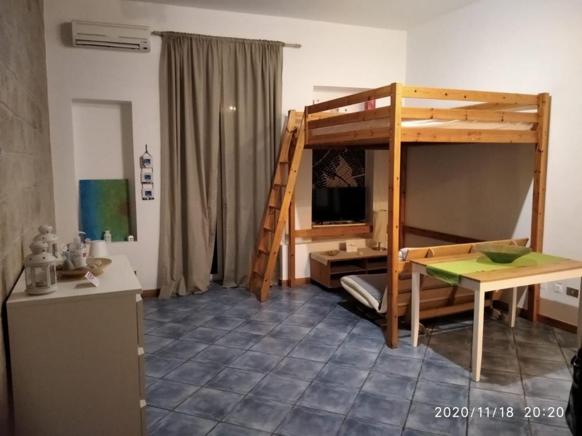 Mariantomare Casa Vacanze Monolocale Lungomare Bari Exteriör bild