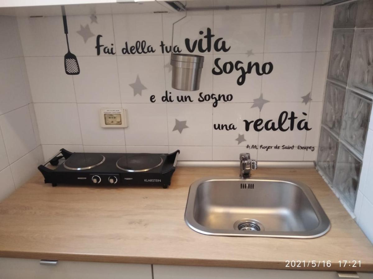 Mariantomare Casa Vacanze Monolocale Lungomare Bari Exteriör bild
